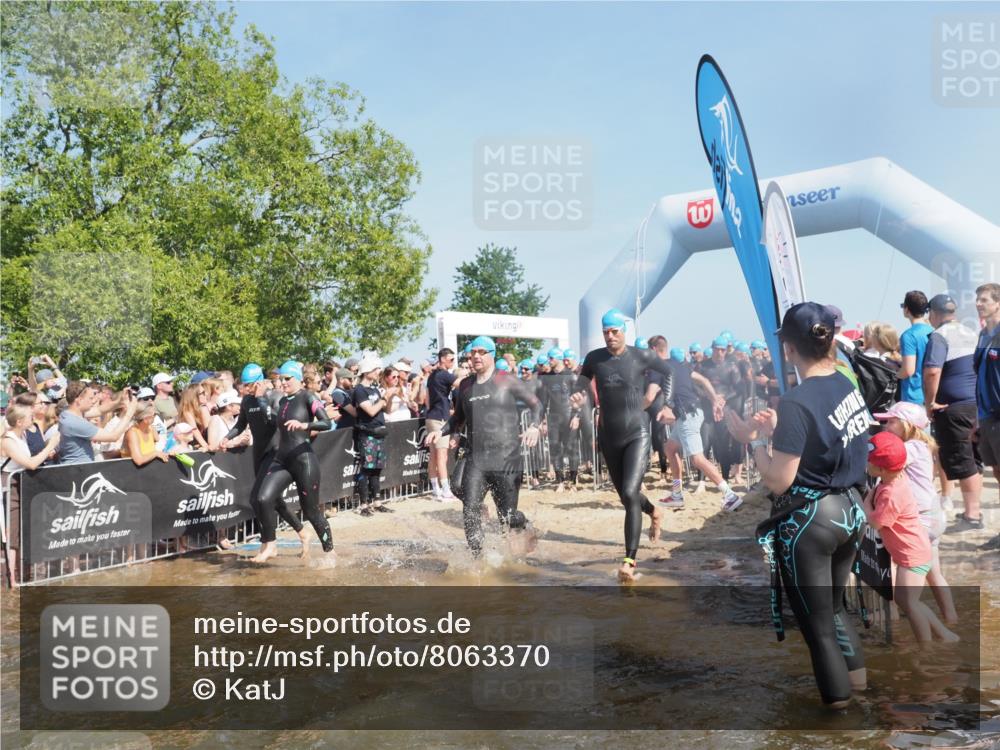 22.06.2025 - Viking Triathlon KatJ http://msf.ph/oto/8063370 22.06.2025 10:02:28 Schwimmen 75, 78, 103, 180, 188, 189, 255, 265, 283, 297, 331, 464, 469, 520, 532, 549 meine-sportfotos.de