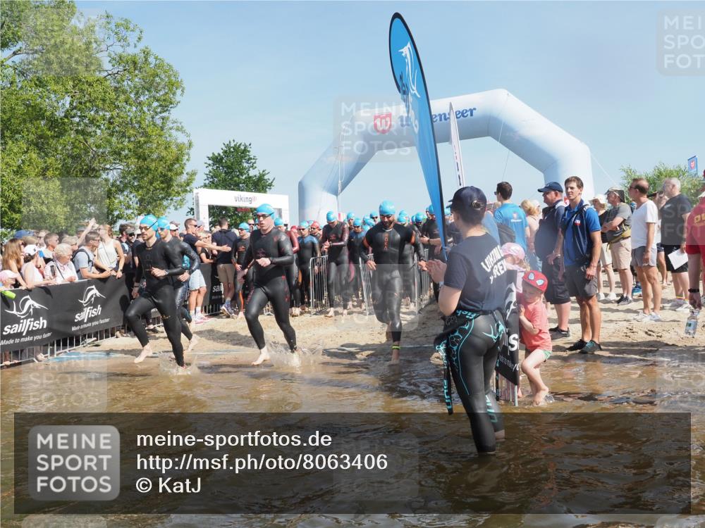 22.06.2025 - Viking Triathlon KatJ http://msf.ph/oto/8063406 22.06.2025 10:02:32 Schwimmen 78, 103, 114, 180, 188, 189, 193, 265, 283, 297, 513, 520, 532, 546, 549 meine-sportfotos.de