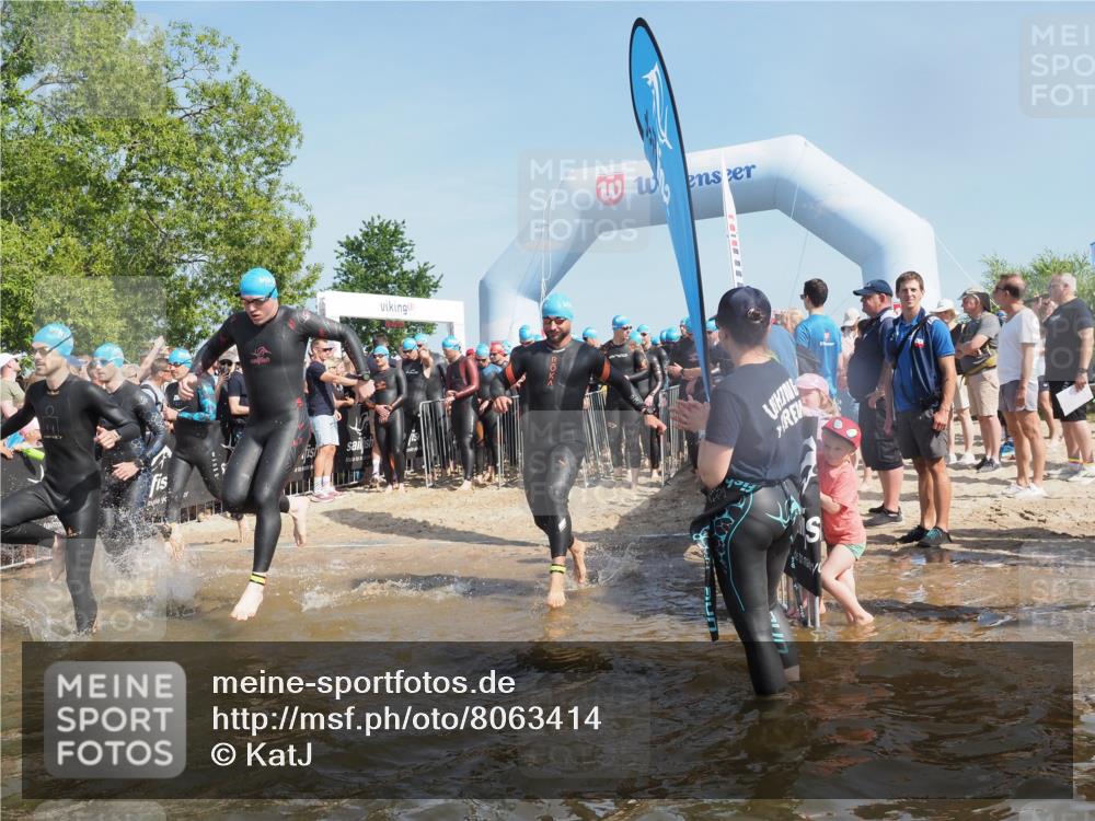 22.06.2025 - Viking Triathlon KatJ http://msf.ph/oto/8063414 22.06.2025 10:02:33 Schwimmen 78, 103, 114, 180, 188, 189, 193, 265, 283, 297, 513, 520, 532, 546, 549 meine-sportfotos.de