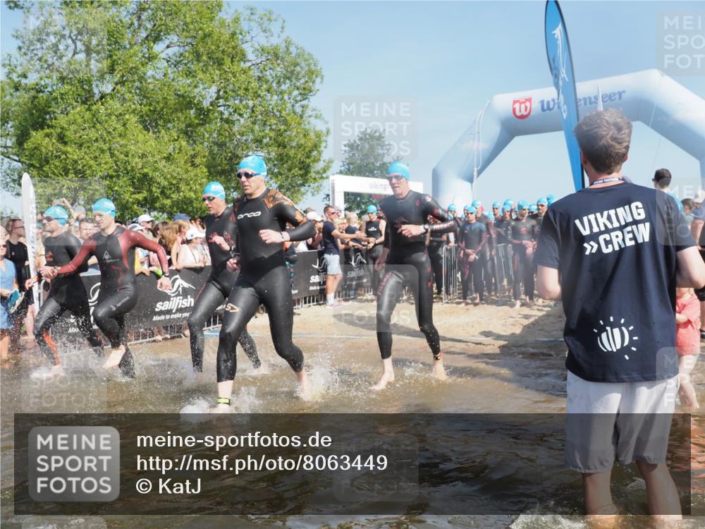 22.06.2025 - Viking Triathlon KatJ http://msf.ph/oto/8063449 22.06.2025 10:02:39 Schwimmen 114, 161, 193, 264, 297, 323, 366, 427, 429, 513, 546, 552 meine-sportfotos.de