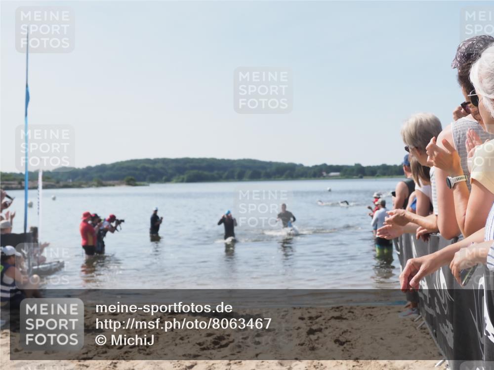 22.06.2025 - Viking Triathlon MichiJ http://msf.ph/oto/8063467 22.06.2025 10:25:00 Schwimmen 4, 521 meine-sportfotos.de