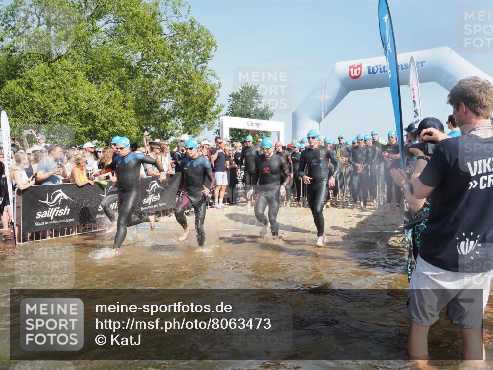 22.06.2025 - Viking Triathlon KatJ http://msf.ph/oto/8063473 22.06.2025 10:02:43 Schwimmen 98, 114, 161, 193, 264, 323, 366, 427, 429, 430, 486, 513, 546, 552 meine-sportfotos.de