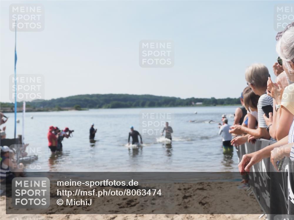 22.06.2025 - Viking Triathlon MichiJ http://msf.ph/oto/8063474 22.06.2025 10:25:01 Schwimmen 4, 521 meine-sportfotos.de