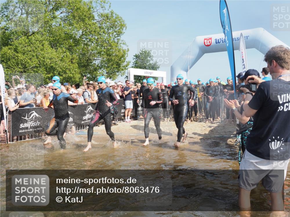 22.06.2025 - Viking Triathlon KatJ http://msf.ph/oto/8063476 22.06.2025 10:02:43 Schwimmen 98, 114, 161, 193, 264, 323, 366, 427, 429, 430, 486, 513, 546, 552 meine-sportfotos.de