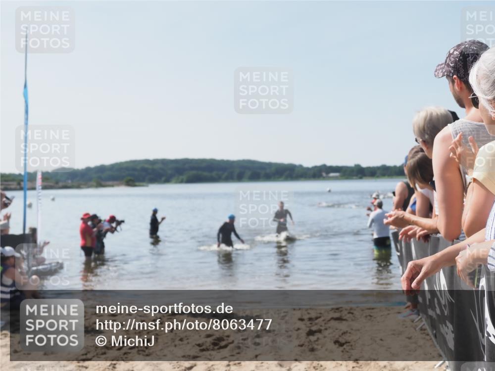 22.06.2025 - Viking Triathlon MichiJ http://msf.ph/oto/8063477 22.06.2025 10:25:02 Schwimmen 4, 521 meine-sportfotos.de