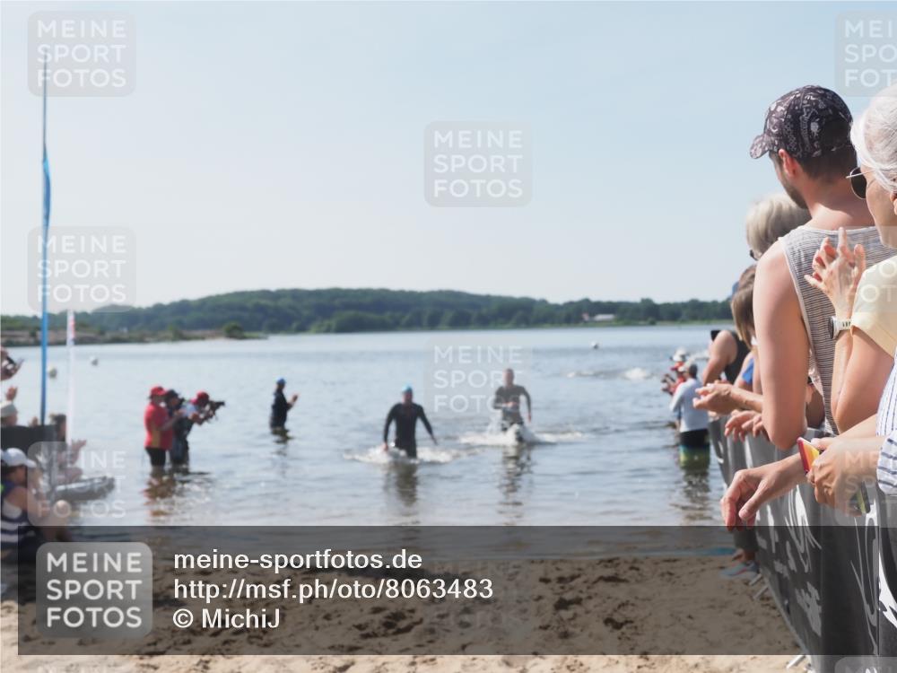 22.06.2025 - Viking Triathlon MichiJ http://msf.ph/oto/8063483 22.06.2025 10:25:02 Schwimmen 4, 521 meine-sportfotos.de