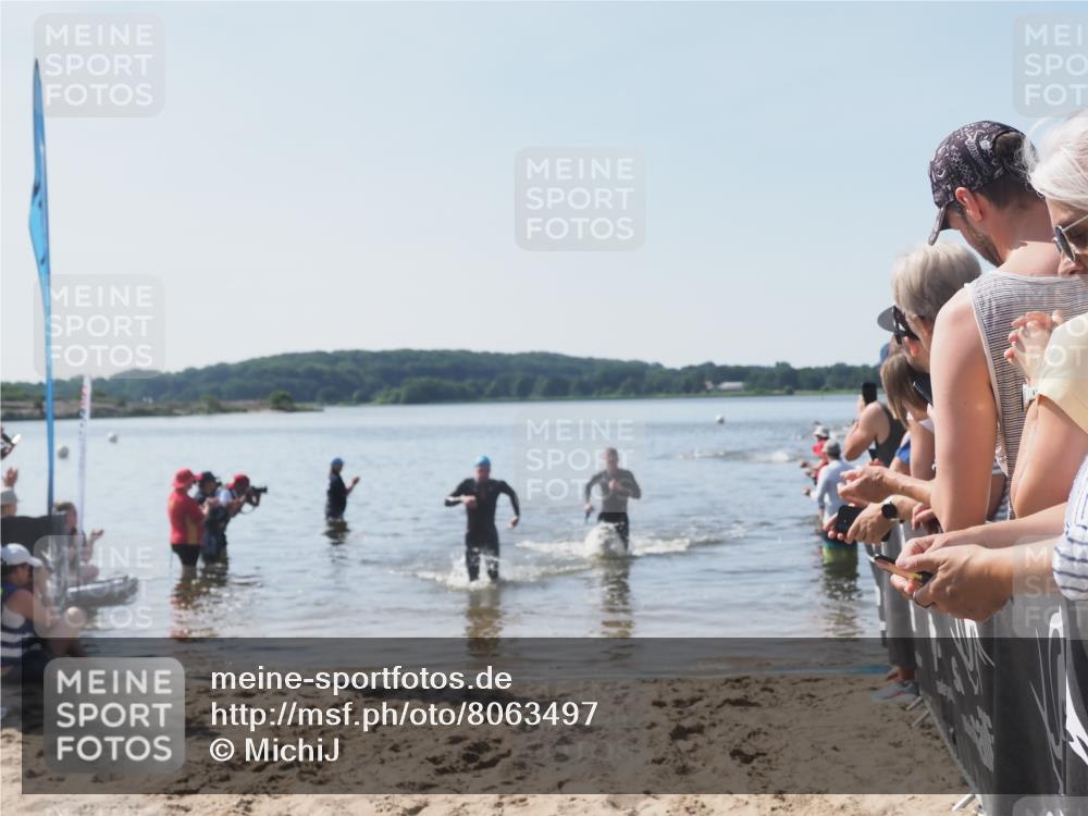 22.06.2025 - Viking Triathlon MichiJ http://msf.ph/oto/8063497 22.06.2025 10:25:04 Schwimmen 4, 521 meine-sportfotos.de