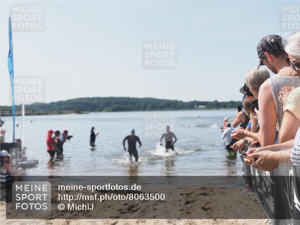 22.06.2025 - Viking Triathlon MichiJ http://msf.ph/oto/8063500 22.06.2025 10:25:04 Schwimmen 4, 521 meine-sportfotos.de