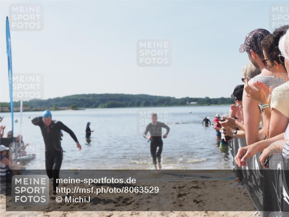 22.06.2025 - Viking Triathlon MichiJ http://msf.ph/oto/8063529 22.06.2025 10:25:07 Schwimmen 4, 521 meine-sportfotos.de