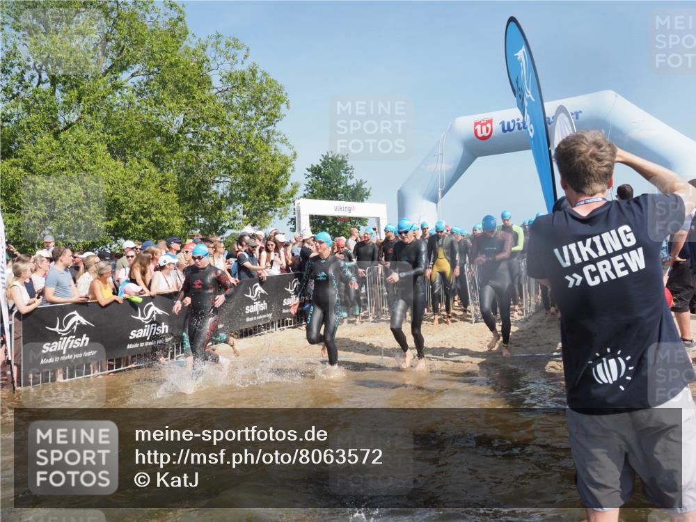 22.06.2025 - Viking Triathlon KatJ http://msf.ph/oto/8063572 22.06.2025 10:02:57 Schwimmen 5, 40, 43, 47, 101, 154, 164, 233, 340, 398, 475, 548, 554, 608, 632 meine-sportfotos.de
