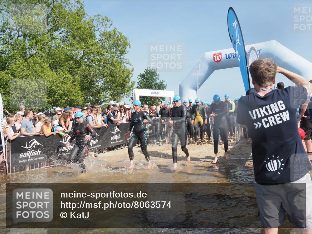 22.06.2025 - Viking Triathlon KatJ http://msf.ph/oto/8063574 22.06.2025 10:02:57 Schwimmen 5, 40, 43, 47, 101, 154, 164, 233, 340, 398, 475, 548, 554, 608, 632 meine-sportfotos.de