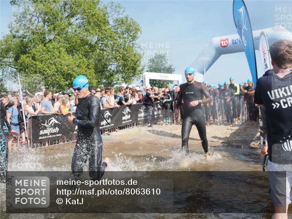 22.06.2025 - Viking Triathlon KatJ http://msf.ph/oto/8063610 22.06.2025 10:02:59 Schwimmen 5, 40, 43, 47, 101, 154, 164, 177, 204, 233, 340, 349, 398, 475, 478, 548, 554, 602, 608, 632 meine-sportfotos.de