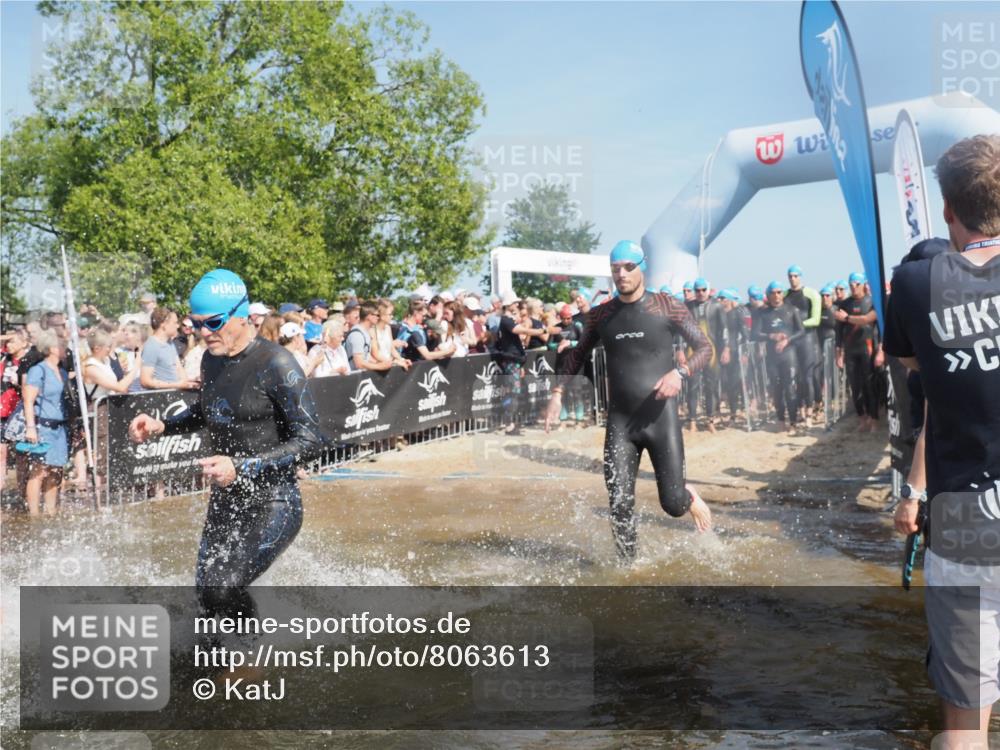 22.06.2025 - Viking Triathlon KatJ http://msf.ph/oto/8063613 22.06.2025 10:02:59 Schwimmen 5, 40, 43, 47, 101, 154, 164, 177, 204, 233, 340, 349, 398, 475, 478, 548, 554, 602, 608, 632 meine-sportfotos.de