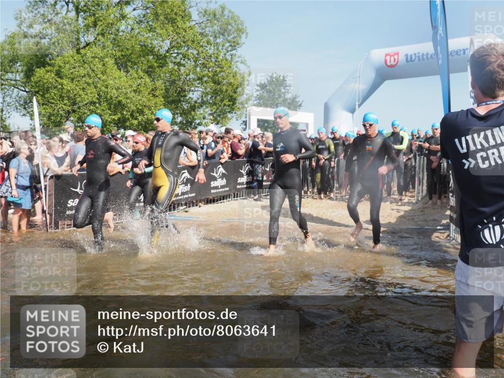 22.06.2025 - Viking Triathlon KatJ http://msf.ph/oto/8063641 22.06.2025 10:03:03 Schwimmen 5, 43, 47, 101, 154, 177, 204, 233, 349, 398, 475, 478, 554, 602, 632 meine-sportfotos.de