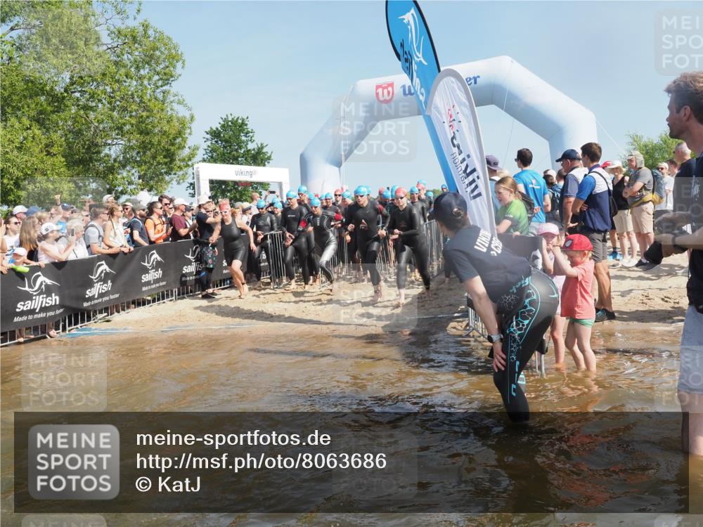 22.06.2025 - Viking Triathlon KatJ http://msf.ph/oto/8063686 22.06.2025 10:03:12 Schwimmen 20, 134, 177, 187, 204, 208, 334, 348, 349, 478, 505, 524, 602, 636, 660 meine-sportfotos.de