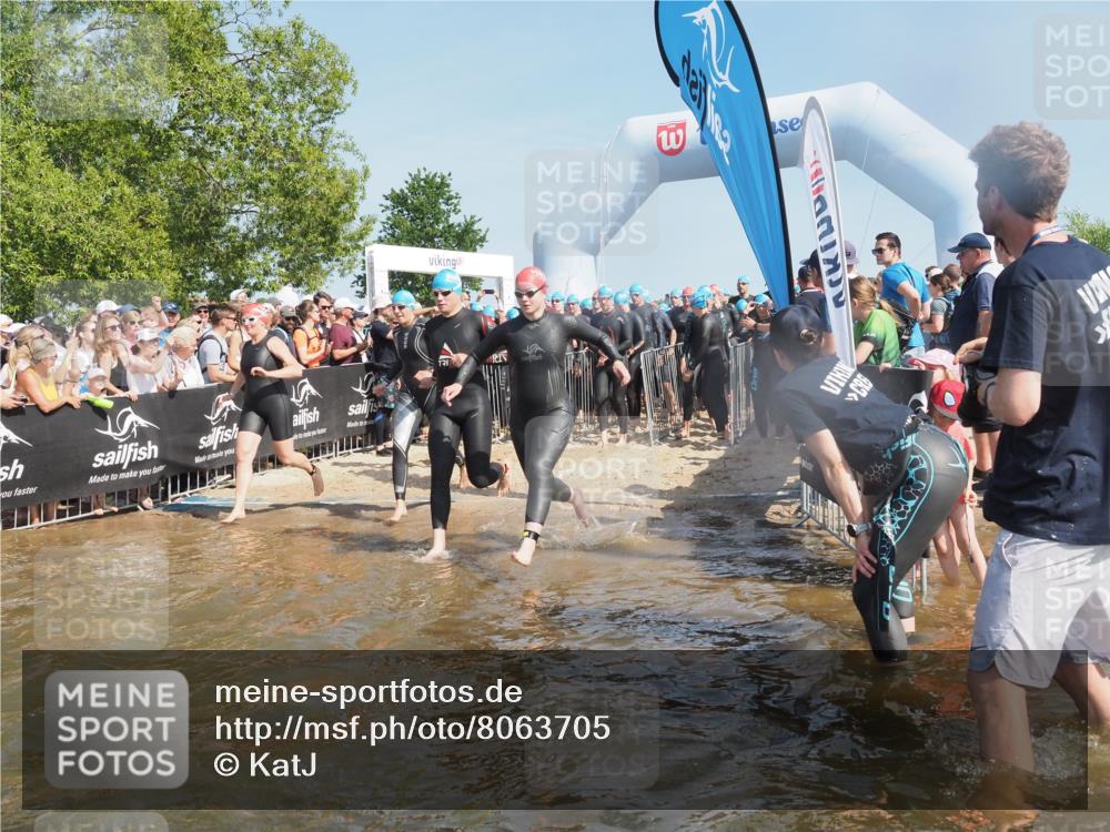 22.06.2025 - Viking Triathlon KatJ http://msf.ph/oto/8063705 22.06.2025 10:03:13 Schwimmen 20, 134, 177, 187, 204, 208, 334, 348, 349, 478, 505, 524, 602, 636, 660 meine-sportfotos.de