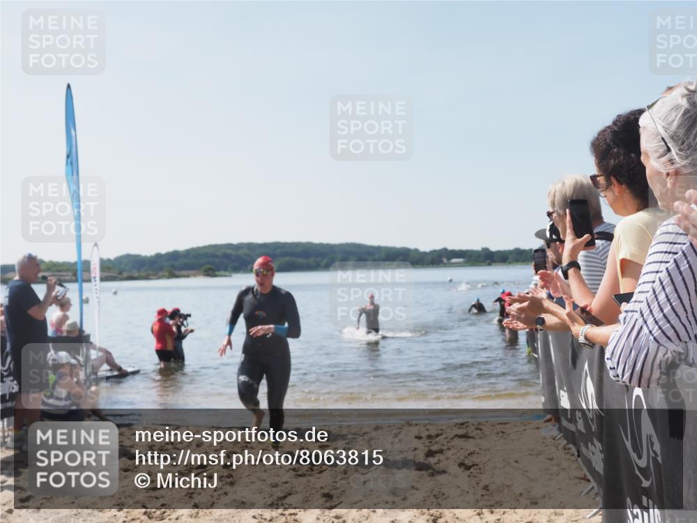 22.06.2025 - Viking Triathlon MichiJ http://msf.ph/oto/8063815 22.06.2025 10:26:09 Schwimmen 9, 526, 617, 642 meine-sportfotos.de