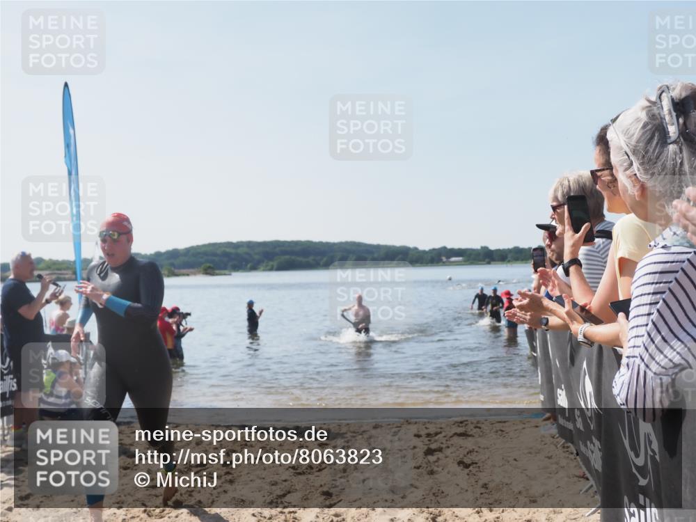 22.06.2025 - Viking Triathlon MichiJ http://msf.ph/oto/8063823 22.06.2025 10:26:10 Schwimmen 9, 526, 617, 642 meine-sportfotos.de