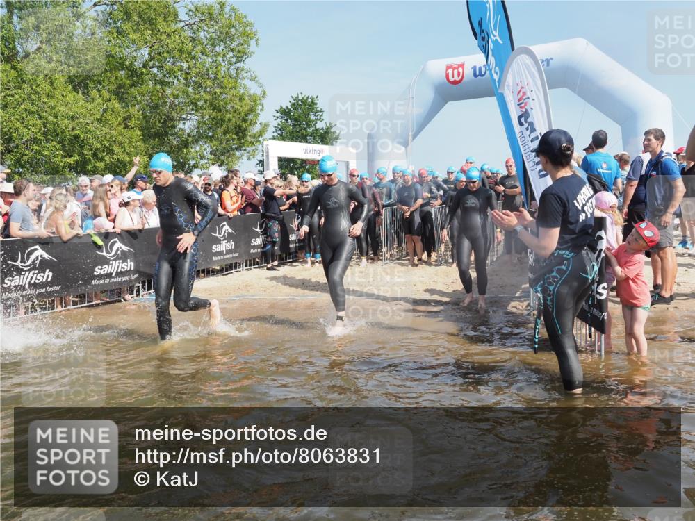 22.06.2025 - Viking Triathlon KatJ http://msf.ph/oto/8063831 22.06.2025 10:03:29 Schwimmen 25, 34, 42, 88, 89, 163, 179, 182, 221, 251, 324, 332, 454, 540, 556, 645 meine-sportfotos.de