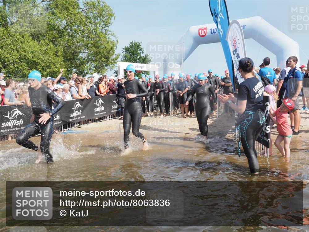 22.06.2025 - Viking Triathlon KatJ http://msf.ph/oto/8063836 22.06.2025 10:03:29 Schwimmen 25, 34, 42, 88, 89, 163, 179, 182, 221, 251, 324, 332, 454, 540, 556, 645 meine-sportfotos.de