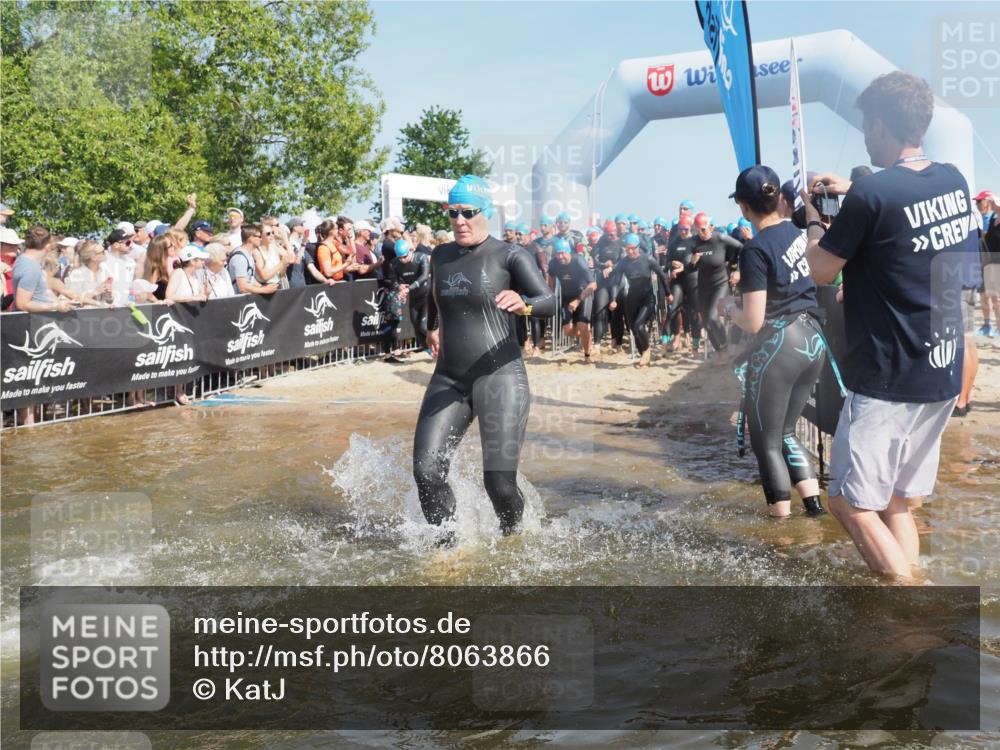22.06.2025 - Viking Triathlon KatJ http://msf.ph/oto/8063866 22.06.2025 10:03:32 Schwimmen 25, 42, 58, 88, 179, 182, 221, 251, 324, 332, 434, 454, 556, 645, 659 meine-sportfotos.de