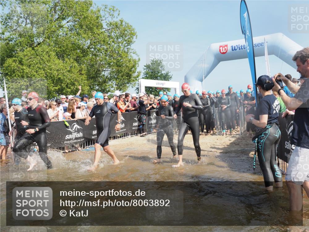 22.06.2025 - Viking Triathlon KatJ http://msf.ph/oto/8063892 22.06.2025 10:03:34 Schwimmen 42, 58, 62, 79, 148, 179, 182, 221, 324, 434, 454, 556, 619, 635, 645, 659 meine-sportfotos.de
