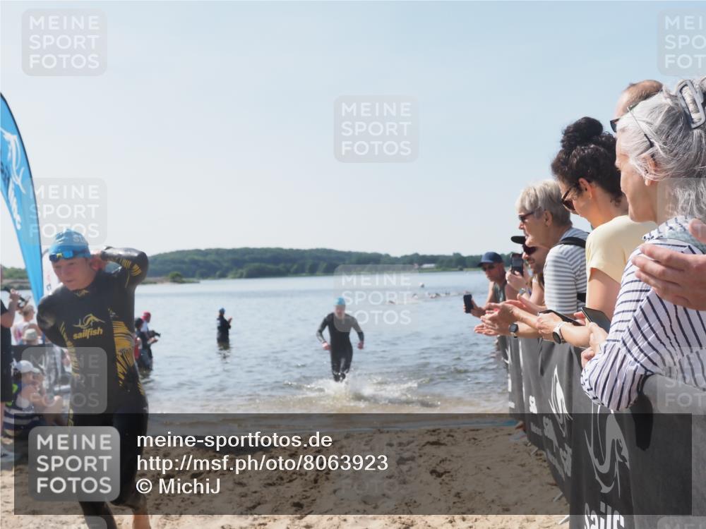 22.06.2025 - Viking Triathlon MichiJ http://msf.ph/oto/8063923 22.06.2025 10:26:22 Schwimmen 9, 526 meine-sportfotos.de