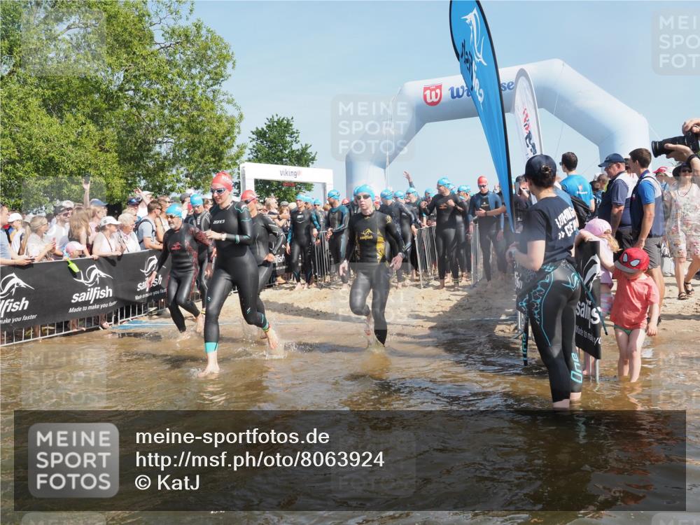 22.06.2025 - Viking Triathlon KatJ http://msf.ph/oto/8063924 22.06.2025 10:03:38 Schwimmen 42, 58, 62, 79, 148, 179, 182, 221, 434, 454, 556, 619, 635, 645, 659 meine-sportfotos.de