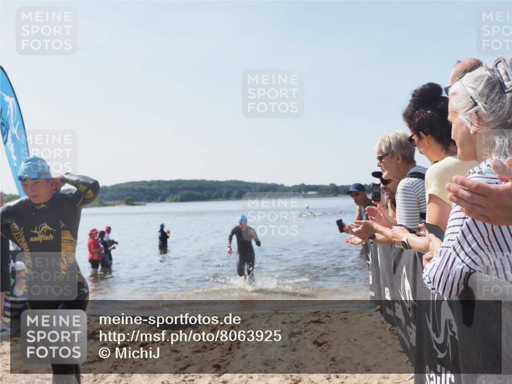 22.06.2025 - Viking Triathlon MichiJ http://msf.ph/oto/8063925 22.06.2025 10:26:22 Schwimmen 9, 526 meine-sportfotos.de