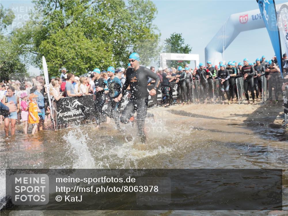 22.06.2025 - Viking Triathlon KatJ http://msf.ph/oto/8063978 22.06.2025 10:03:44 Schwimmen 58, 62, 77, 79, 108, 148, 157, 296, 396, 434, 456, 495, 619, 635, 648, 659 meine-sportfotos.de