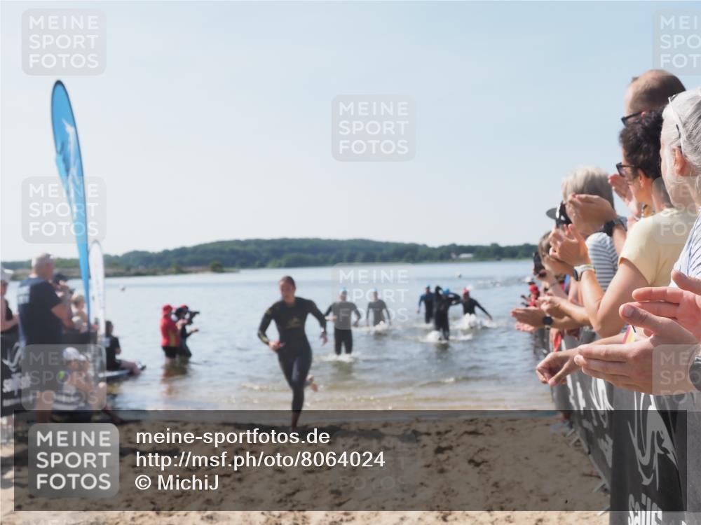 22.06.2025 - Viking Triathlon MichiJ http://msf.ph/oto/8064024 22.06.2025 10:27:03 Schwimmen 52, 81, 145, 288, 623, 661 meine-sportfotos.de
