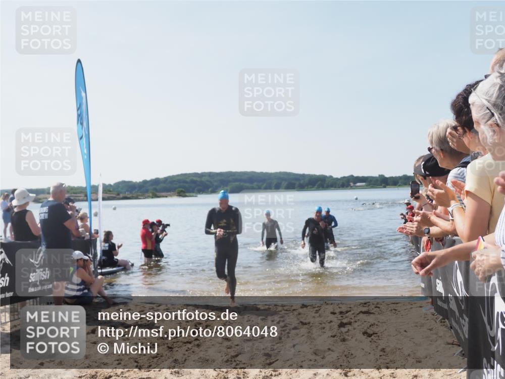 22.06.2025 - Viking Triathlon MichiJ http://msf.ph/oto/8064048 22.06.2025 10:27:07 Schwimmen 52, 81, 145, 288, 623 meine-sportfotos.de