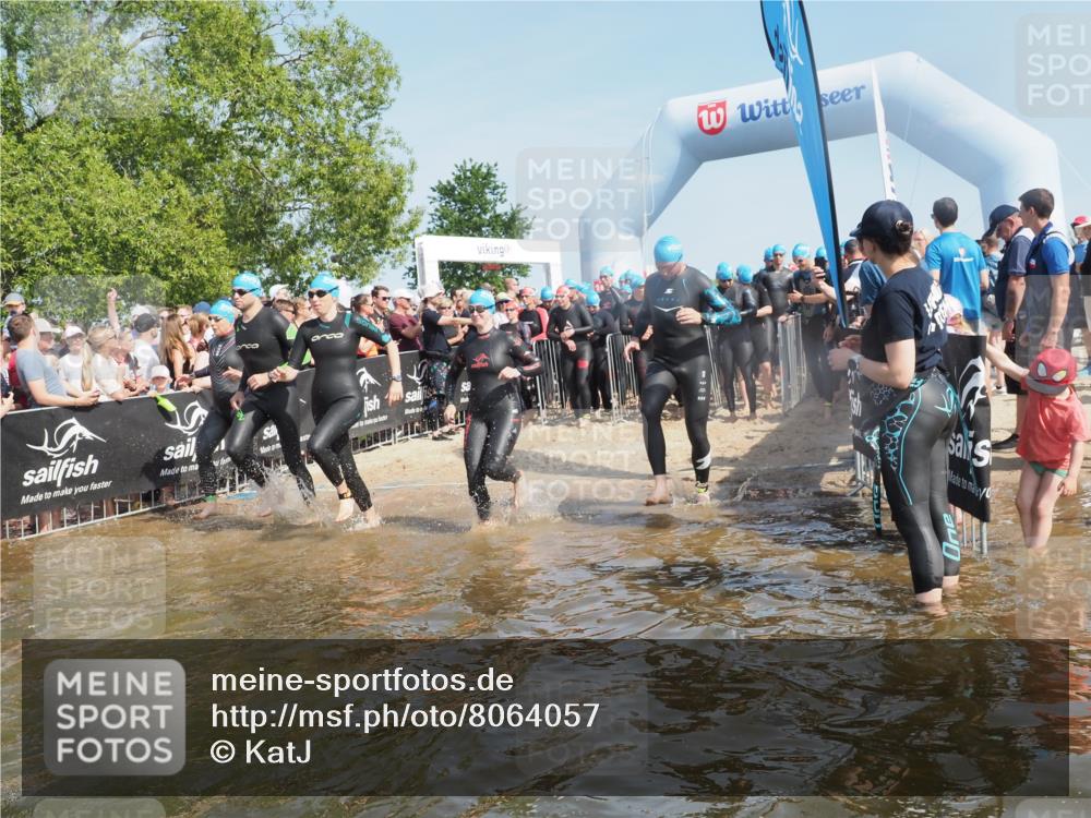 22.06.2025 - Viking Triathlon KatJ http://msf.ph/oto/8064057 22.06.2025 10:03:54 Schwimmen 26, 54, 77, 157, 215, 220, 242, 296, 336, 383, 396, 433, 451, 495, 639 meine-sportfotos.de