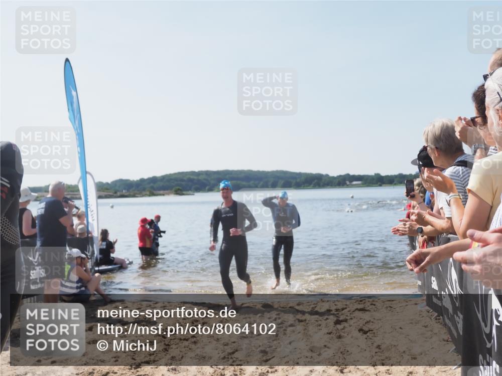 22.06.2025 - Viking Triathlon MichiJ http://msf.ph/oto/8064102 22.06.2025 10:27:13 Schwimmen 52, 81, 623 meine-sportfotos.de
