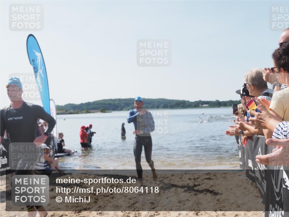 22.06.2025 - Viking Triathlon MichiJ http://msf.ph/oto/8064118 22.06.2025 10:27:14 Schwimmen 52, 81, 623 meine-sportfotos.de