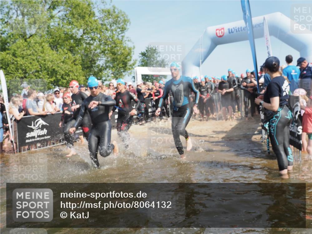 22.06.2025 - Viking Triathlon KatJ http://msf.ph/oto/8064132 22.06.2025 10:03:59 Schwimmen 26, 54, 215, 220, 240, 242, 313, 315, 336, 370, 383, 433, 448, 451, 614, 639, 657 meine-sportfotos.de