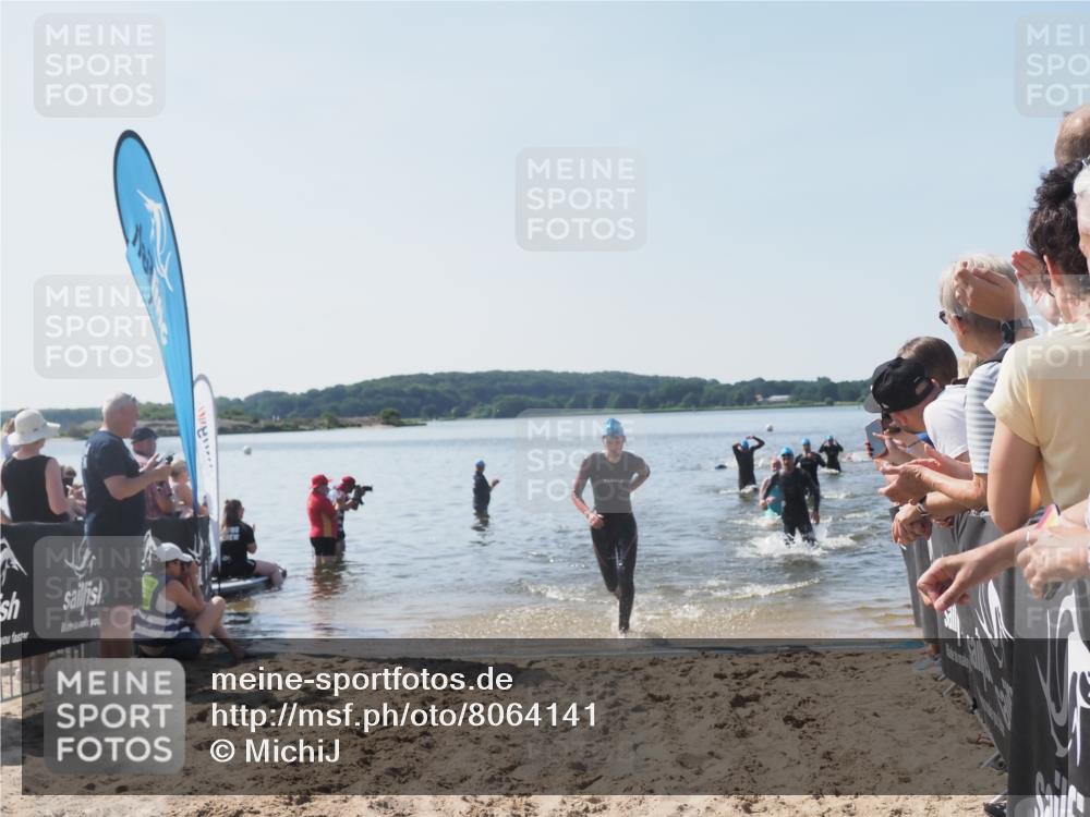22.06.2025 - Viking Triathlon MichiJ http://msf.ph/oto/8064141 22.06.2025 10:27:35 Schwimmen 1, 176, 272, 286, 611 meine-sportfotos.de