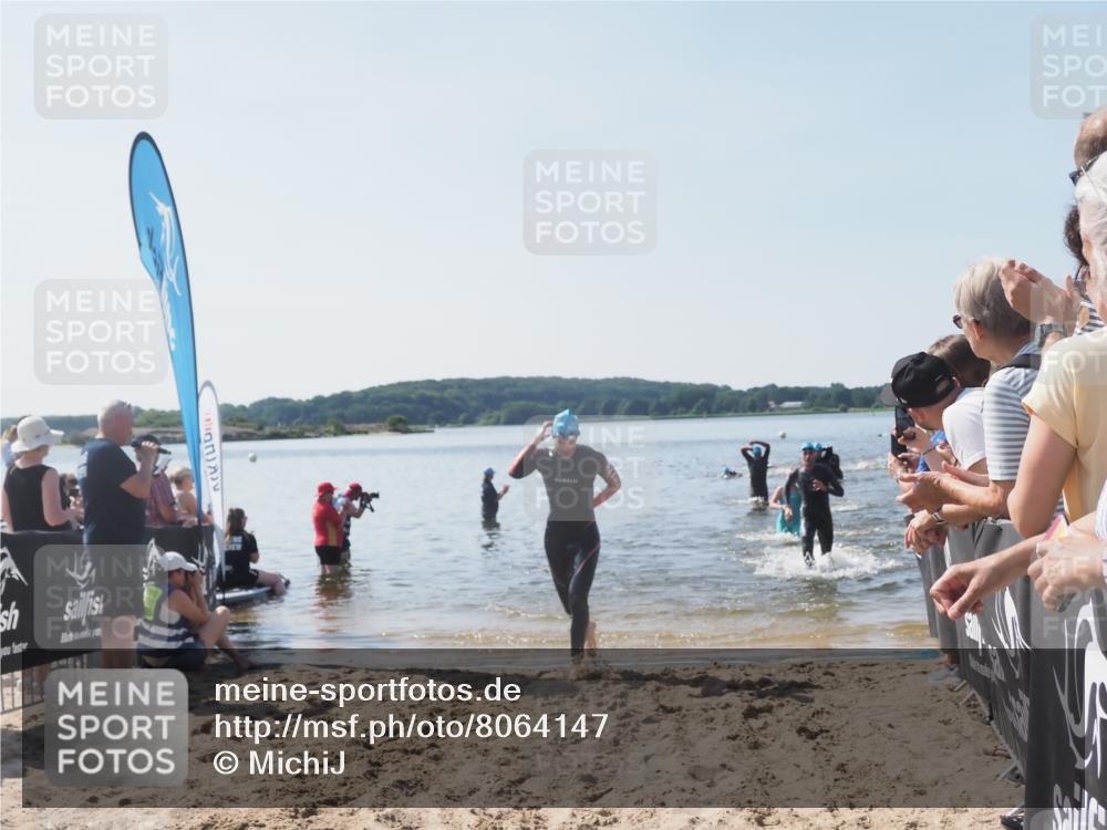 22.06.2025 - Viking Triathlon MichiJ http://msf.ph/oto/8064147 22.06.2025 10:27:36 Schwimmen 1, 176, 272, 286, 611 meine-sportfotos.de