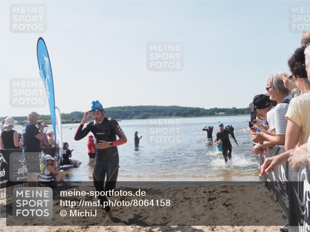 22.06.2025 - Viking Triathlon MichiJ http://msf.ph/oto/8064158 22.06.2025 10:27:37 Schwimmen 1, 176, 272, 286, 611 meine-sportfotos.de
