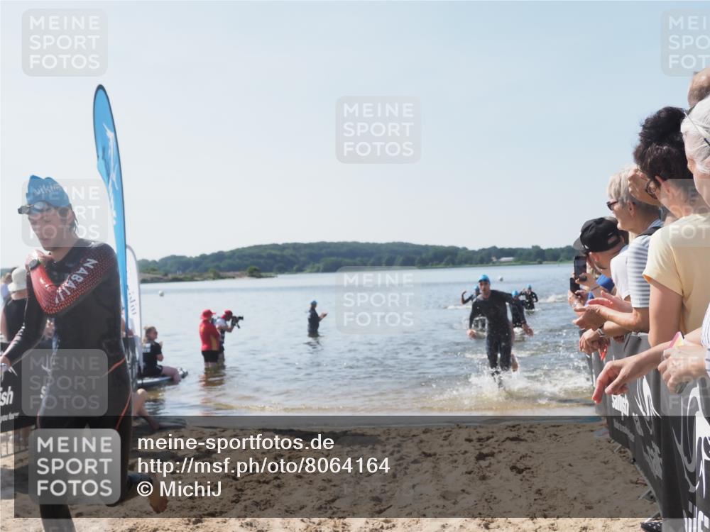 22.06.2025 - Viking Triathlon MichiJ http://msf.ph/oto/8064164 22.06.2025 10:27:38 Schwimmen 1, 176, 230, 272, 286, 611 meine-sportfotos.de