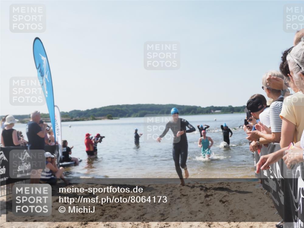 22.06.2025 - Viking Triathlon MichiJ http://msf.ph/oto/8064173 22.06.2025 10:27:39 Schwimmen 1, 176, 198, 230, 272, 611 meine-sportfotos.de