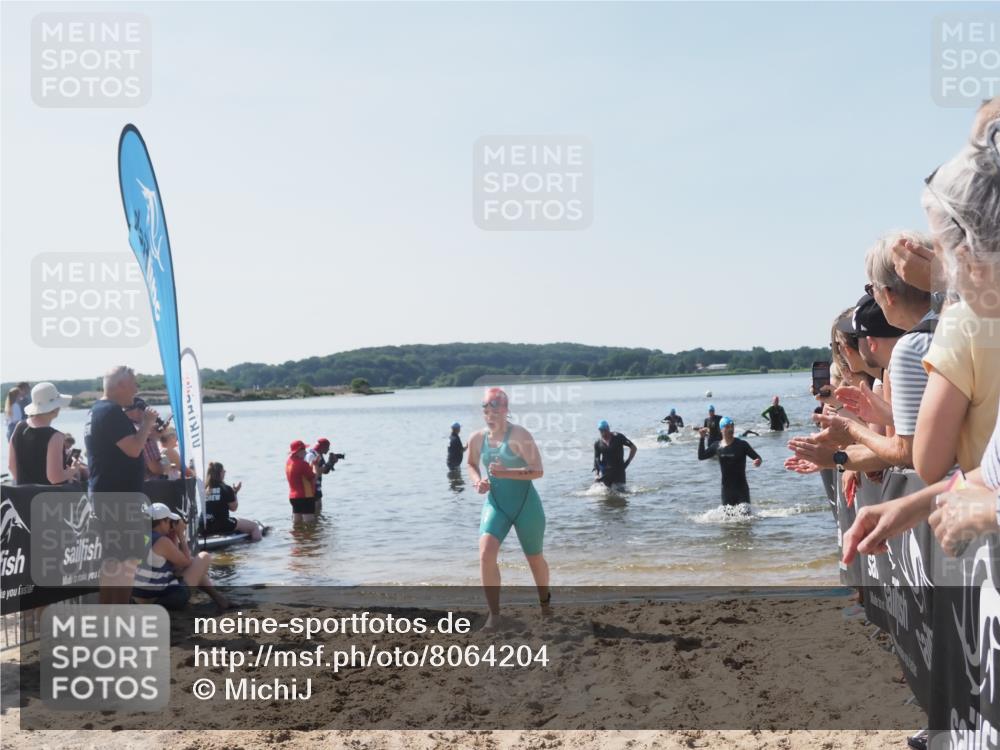 22.06.2025 - Viking Triathlon MichiJ http://msf.ph/oto/8064204 22.06.2025 10:27:42 Schwimmen 1, 176, 198, 230, 272, 534, 611 meine-sportfotos.de