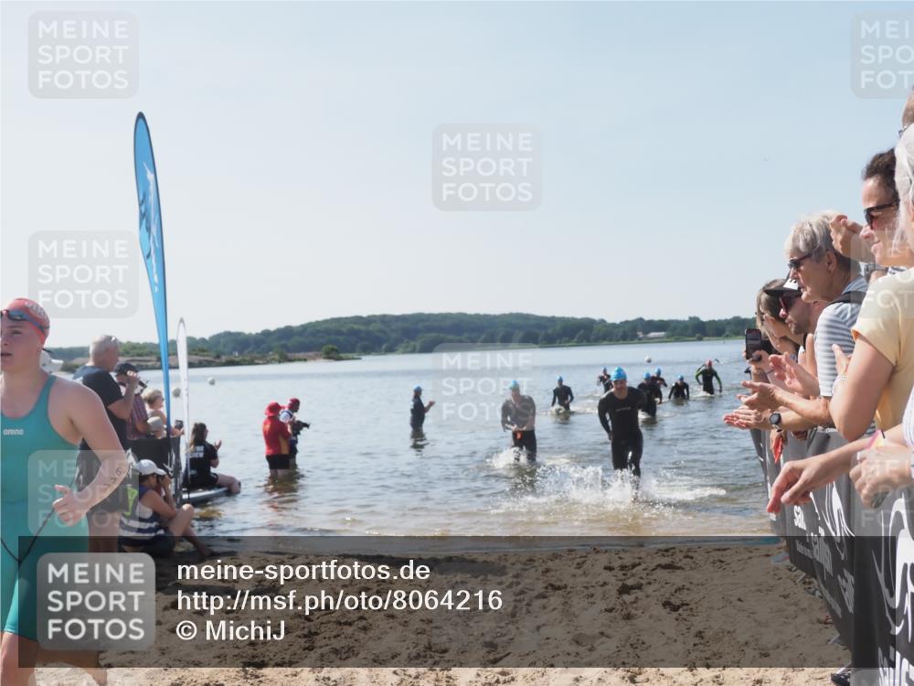 22.06.2025 - Viking Triathlon MichiJ http://msf.ph/oto/8064216 22.06.2025 10:27:44 Schwimmen 1, 176, 198, 230, 534, 611 meine-sportfotos.de