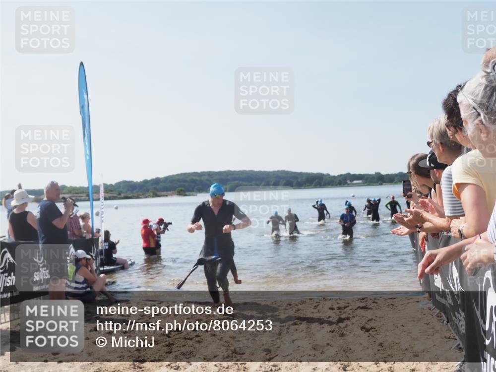 22.06.2025 - Viking Triathlon MichiJ http://msf.ph/oto/8064253 22.06.2025 10:27:49 Schwimmen 14, 90, 176, 178, 196, 198, 230, 289, 534, 616 meine-sportfotos.de