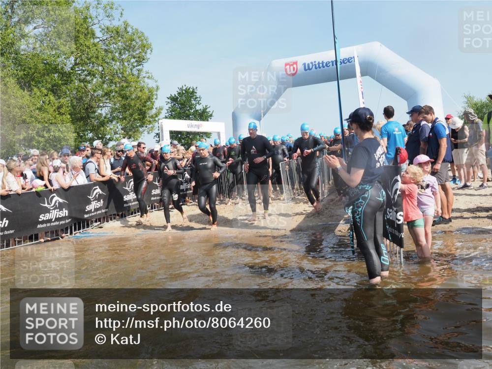 22.06.2025 - Viking Triathlon KatJ http://msf.ph/oto/8064260 22.06.2025 10:04:13 Schwimmen 141, 142, 156, 185, 199, 240, 276, 313, 351, 370, 448, 474, 493, 529, 614 meine-sportfotos.de