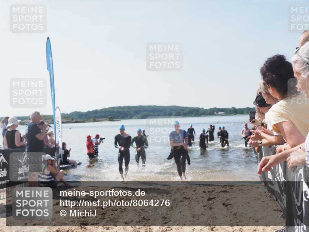 22.06.2025 - Viking Triathlon MichiJ http://msf.ph/oto/8064276 22.06.2025 10:27:56 Schwimmen 14, 90, 178, 196, 198, 230, 289, 401, 534, 616 meine-sportfotos.de