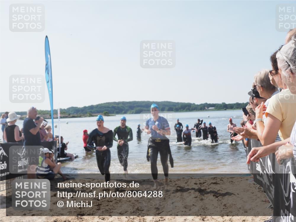 22.06.2025 - Viking Triathlon MichiJ http://msf.ph/oto/8064288 22.06.2025 10:27:58 Schwimmen 14, 90, 178, 196, 198, 230, 289, 401, 534, 616 meine-sportfotos.de