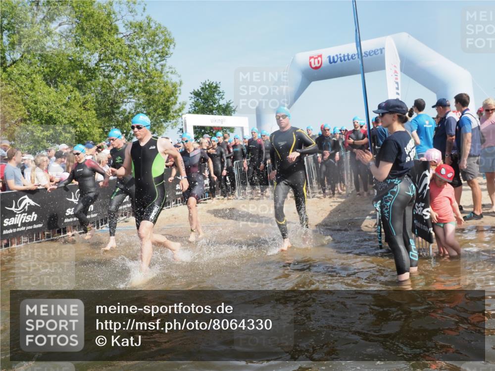 22.06.2025 - Viking Triathlon KatJ http://msf.ph/oto/8064330 22.06.2025 10:04:20 Schwimmen 115, 141, 142, 185, 195, 199, 209, 239, 253, 276, 335, 377, 408, 419, 447, 493 meine-sportfotos.de