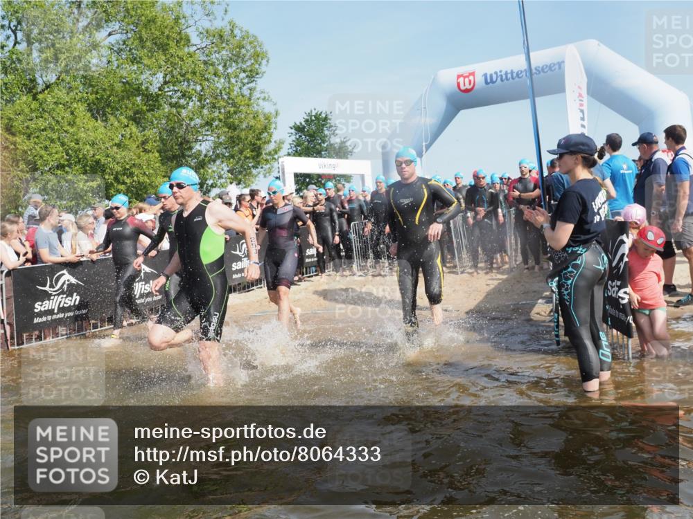 22.06.2025 - Viking Triathlon KatJ http://msf.ph/oto/8064333 22.06.2025 10:04:20 Schwimmen 115, 141, 142, 185, 195, 199, 209, 239, 253, 276, 335, 377, 408, 419, 447, 493 meine-sportfotos.de