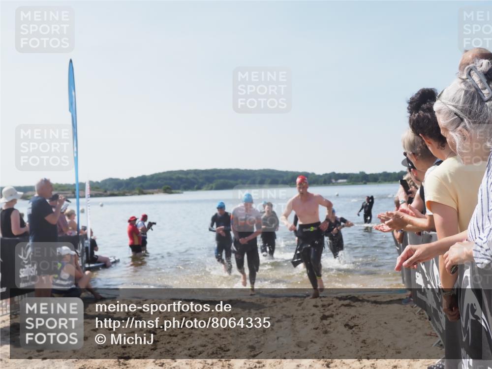 22.06.2025 - Viking Triathlon MichiJ http://msf.ph/oto/8064335 22.06.2025 10:28:04 Schwimmen 14, 90, 178, 196, 289, 367, 401, 616 meine-sportfotos.de